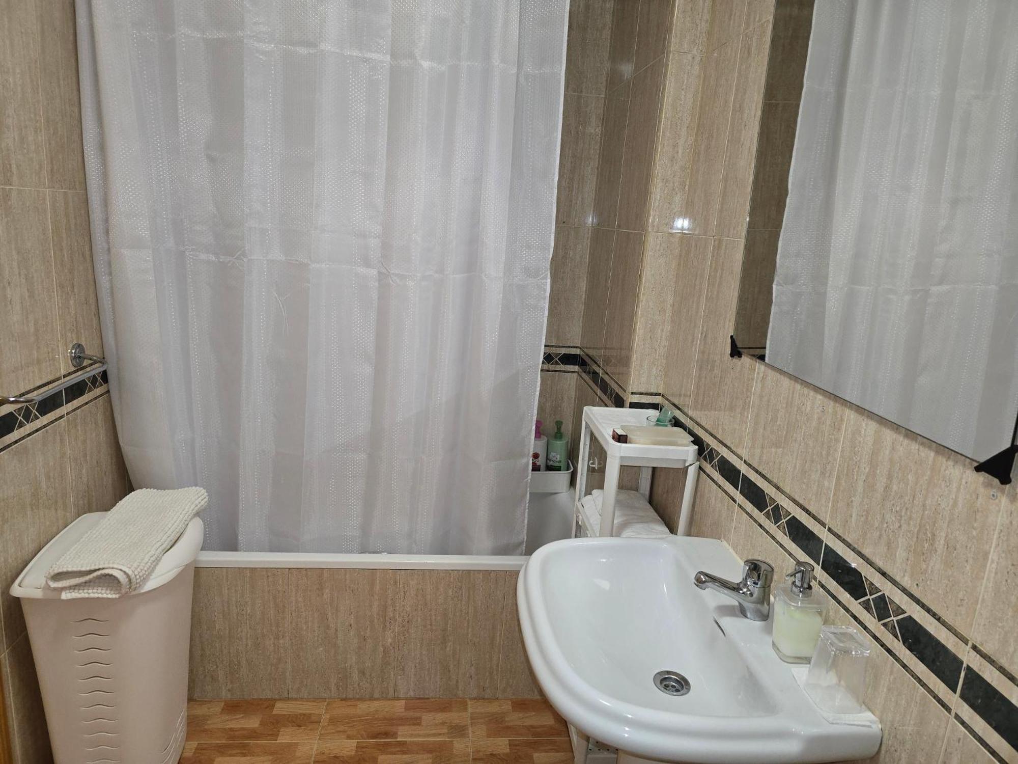 Acogedoras Habitaciones En マドリード エクステリア 写真